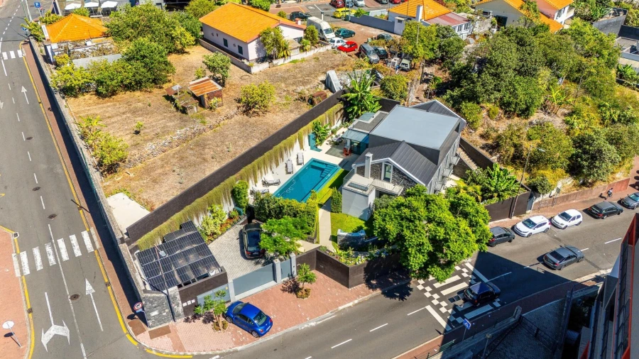 Moradia T3 para Venda em Caniço Foto 27