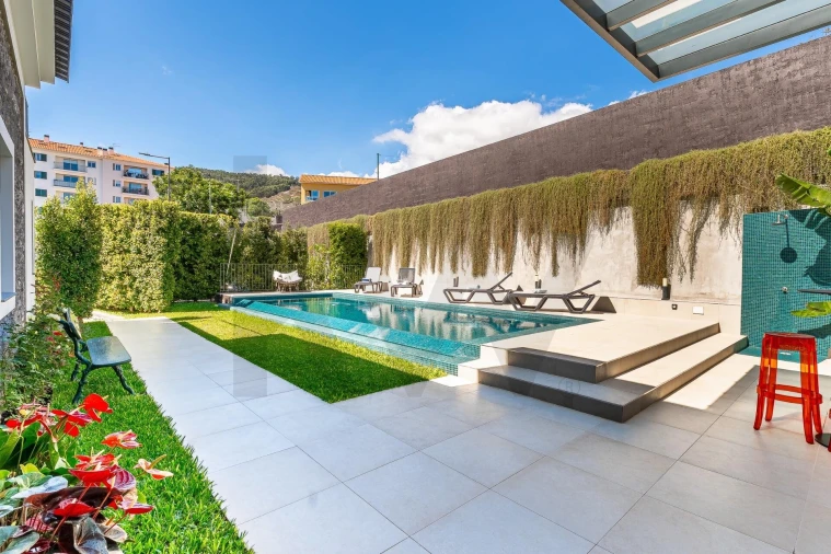 Moradia T3 para Venda em Caniço Foto 15