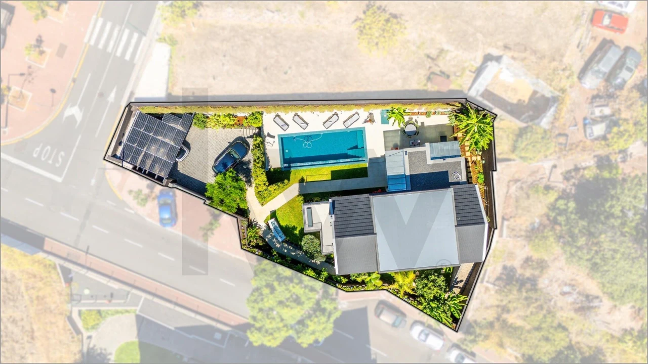 Moradia T3 para Venda em Caniço Foto 31