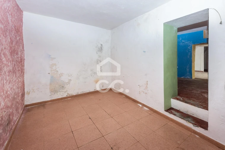 Moradia T1 para Venda em Borba (São Bartolomeu) Foto 4