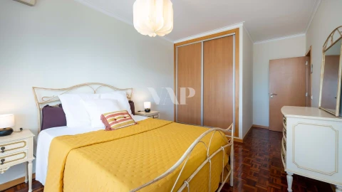 Apartamento T4 para Venda em Quarteira