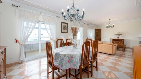 Apartamento T4 para Venda em Quarteira