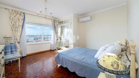 Apartamento T4 para Venda em Quarteira