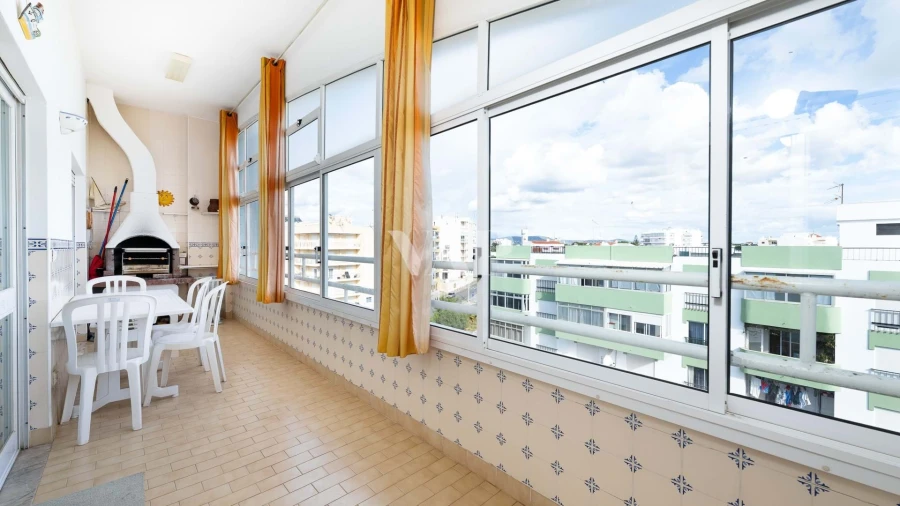 Apartamento T4 para Venda em Quarteira Foto 11