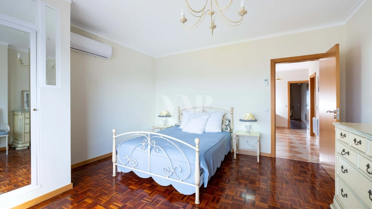 Apartamento T4 para Venda em Quarteira Foto 19