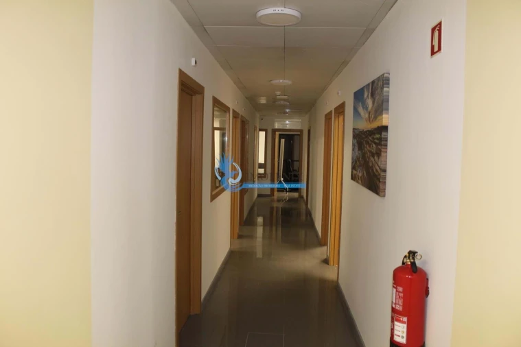 Escritório para Arrendamento em Faro (Sé e São Pedro) Foto 17