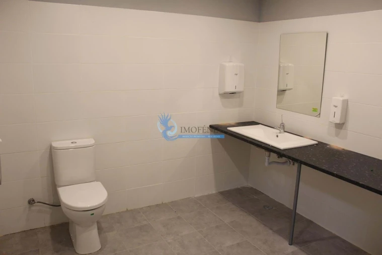 Escritório para Arrendamento em Faro (Sé e São Pedro) Foto 13