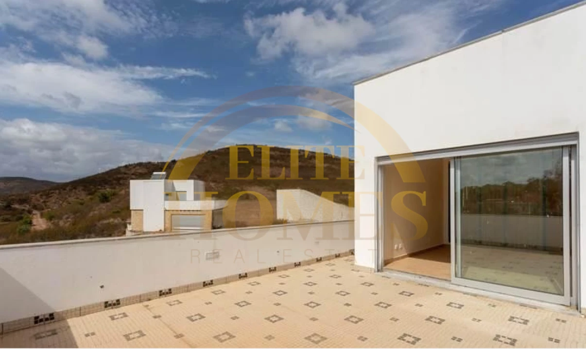 Moradia T3 para Venda em Tavira (Santa Maria e Santiago) Foto 2