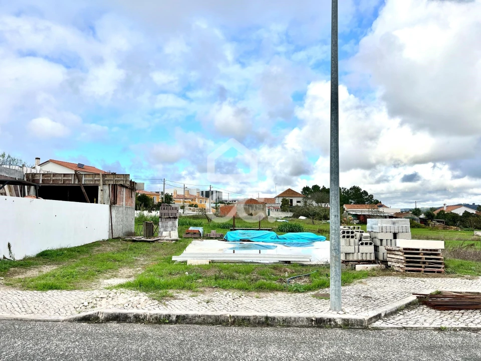 Terreno para Venda em Tornada e Salir do Porto Foto 7
