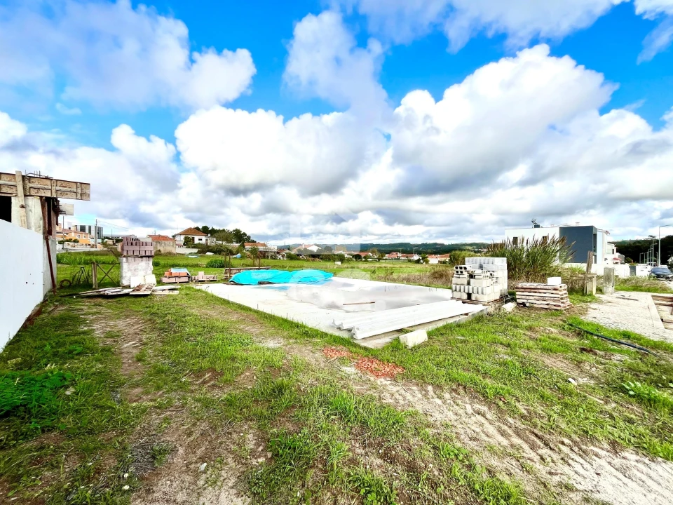 Terreno para Venda em Tornada e Salir do Porto Foto 19