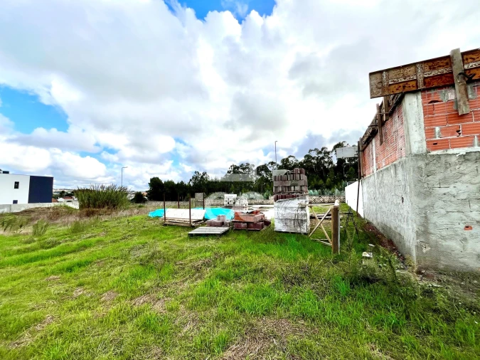Terreno para Venda em Tornada e Salir do Porto Foto 12