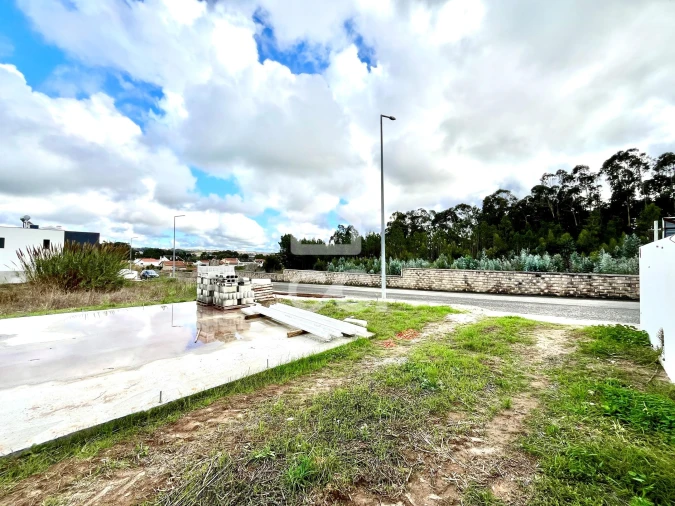 Terreno para Venda em Tornada e Salir do Porto Foto 11