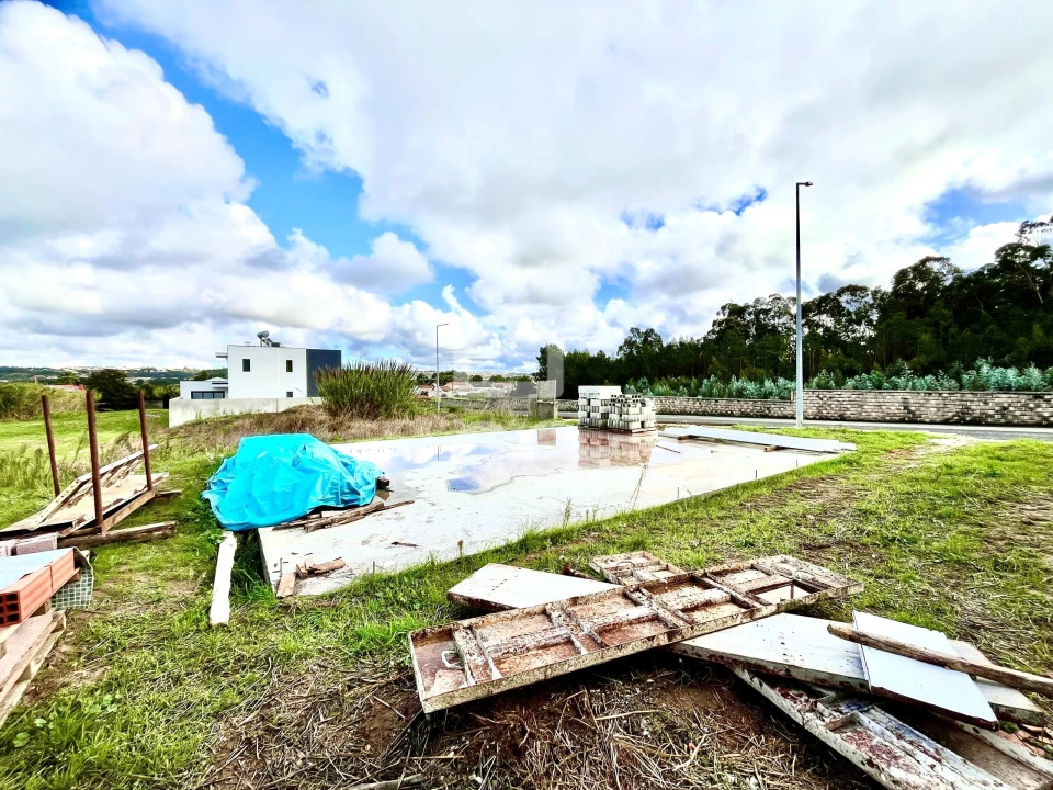 Terreno para Venda em Tornada e Salir do Porto Foto 18