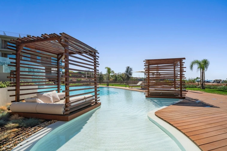 Apartamento T2 para Venda em Quarteira Foto 29