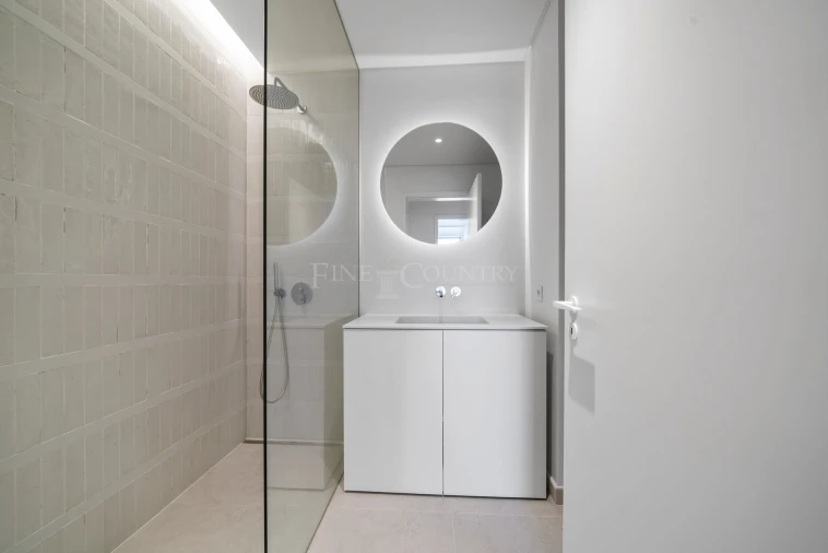 Apartamento T2 para Venda em Quarteira Foto 21