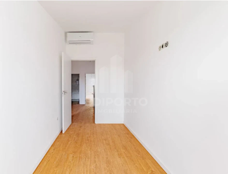 Apartamento T3 para Venda em Campanhã Foto 19