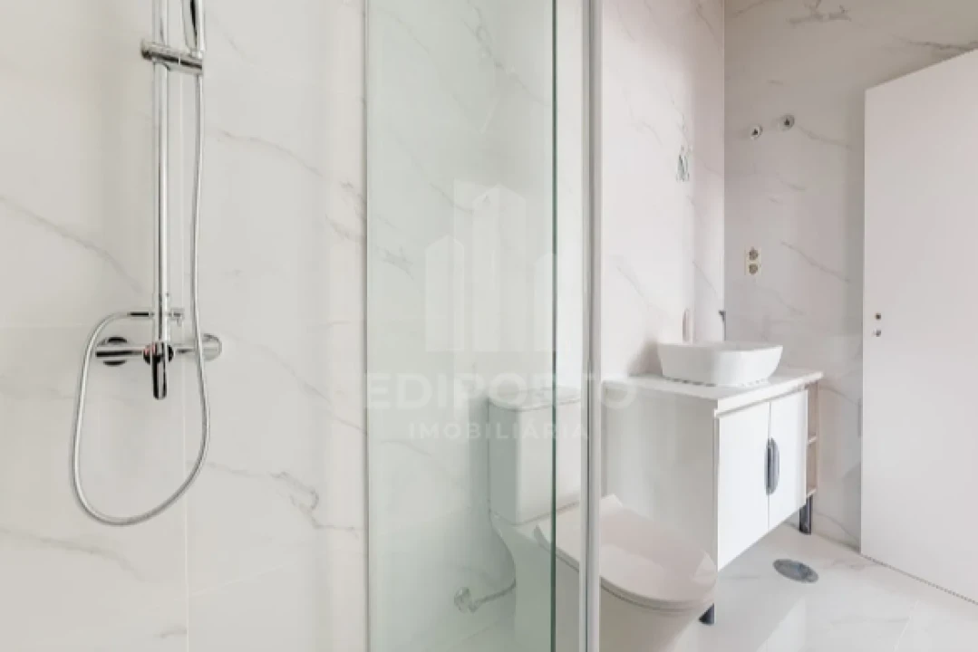Apartamento T3 para Venda em Campanhã Foto 30
