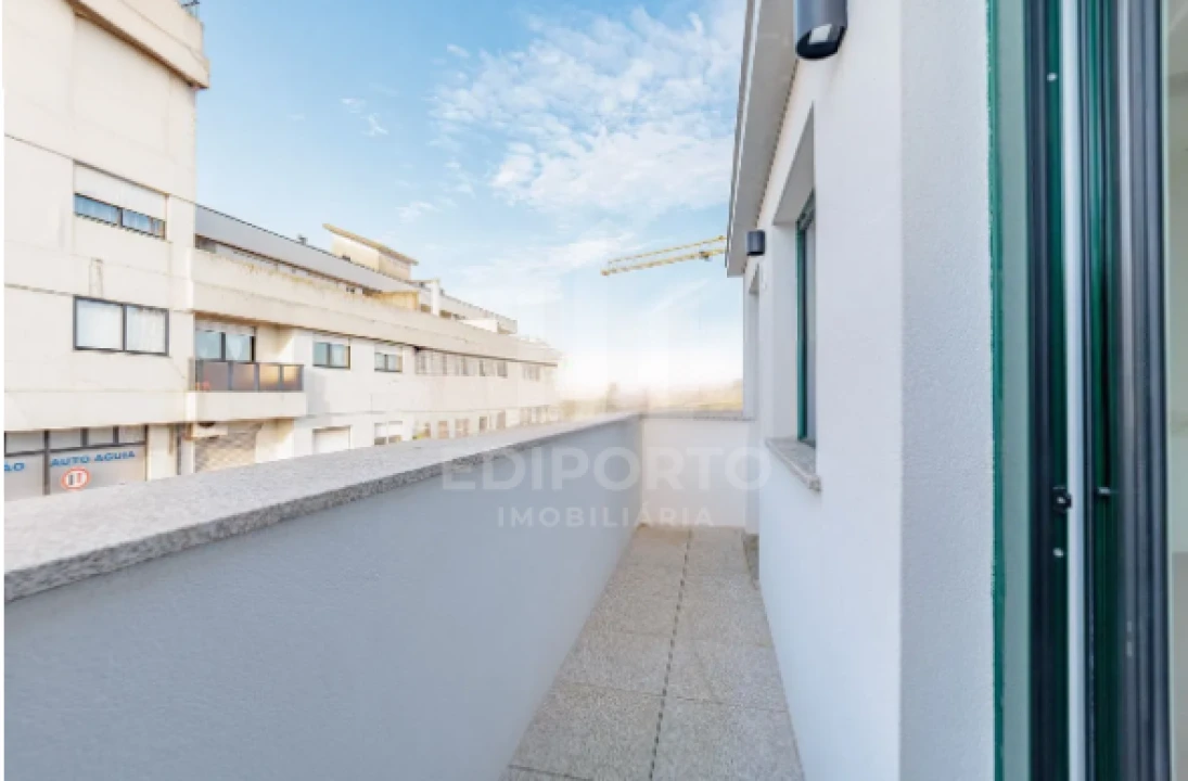 Apartamento T3 para Venda em Campanhã Foto 35
