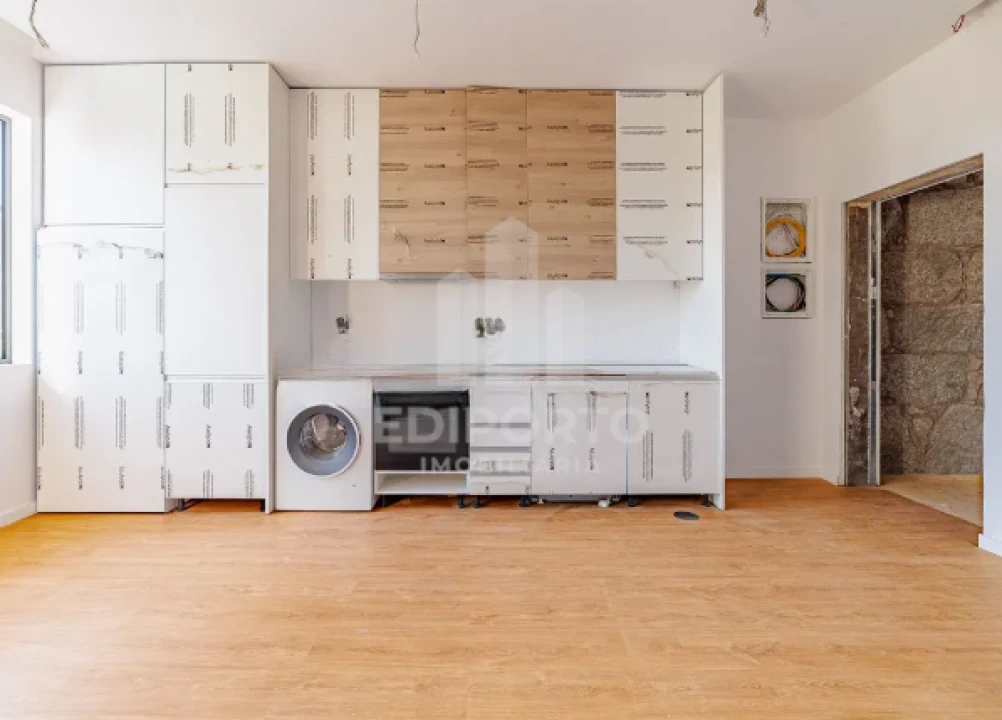 Apartamento T3 para Venda em Campanhã Foto 3