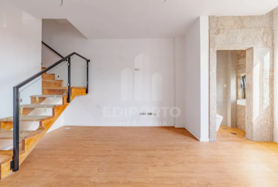 Apartamento T3 para Venda em Campanhã Foto 9