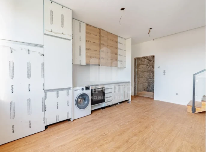 Apartamento T3 para Venda em Campanhã Foto 5