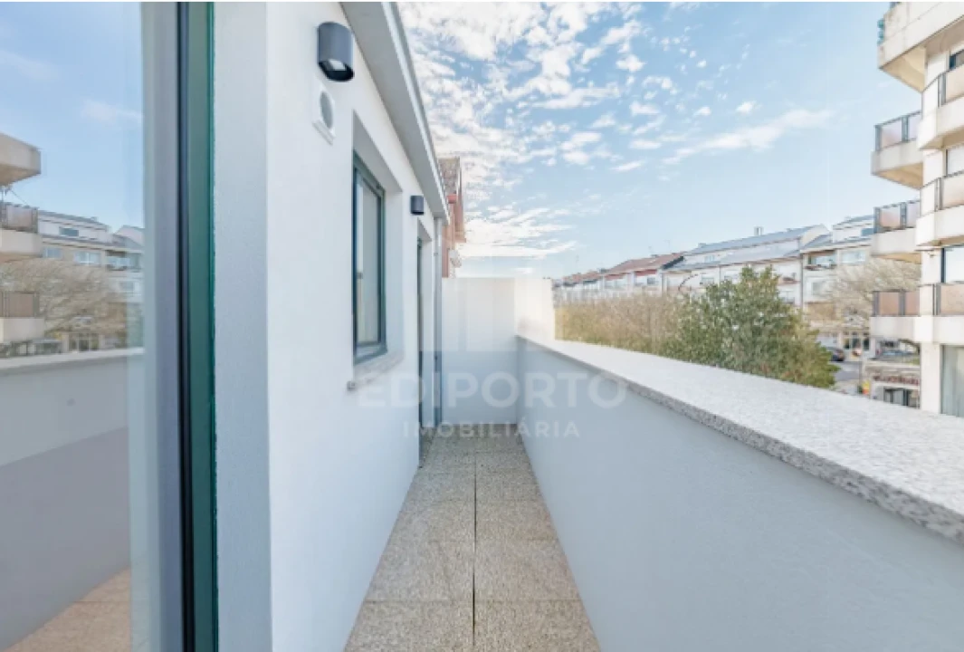 Apartamento T3 para Venda em Campanhã Foto 36