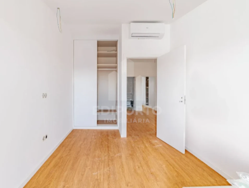 Apartamento T3 para Venda em Campanhã Foto 24