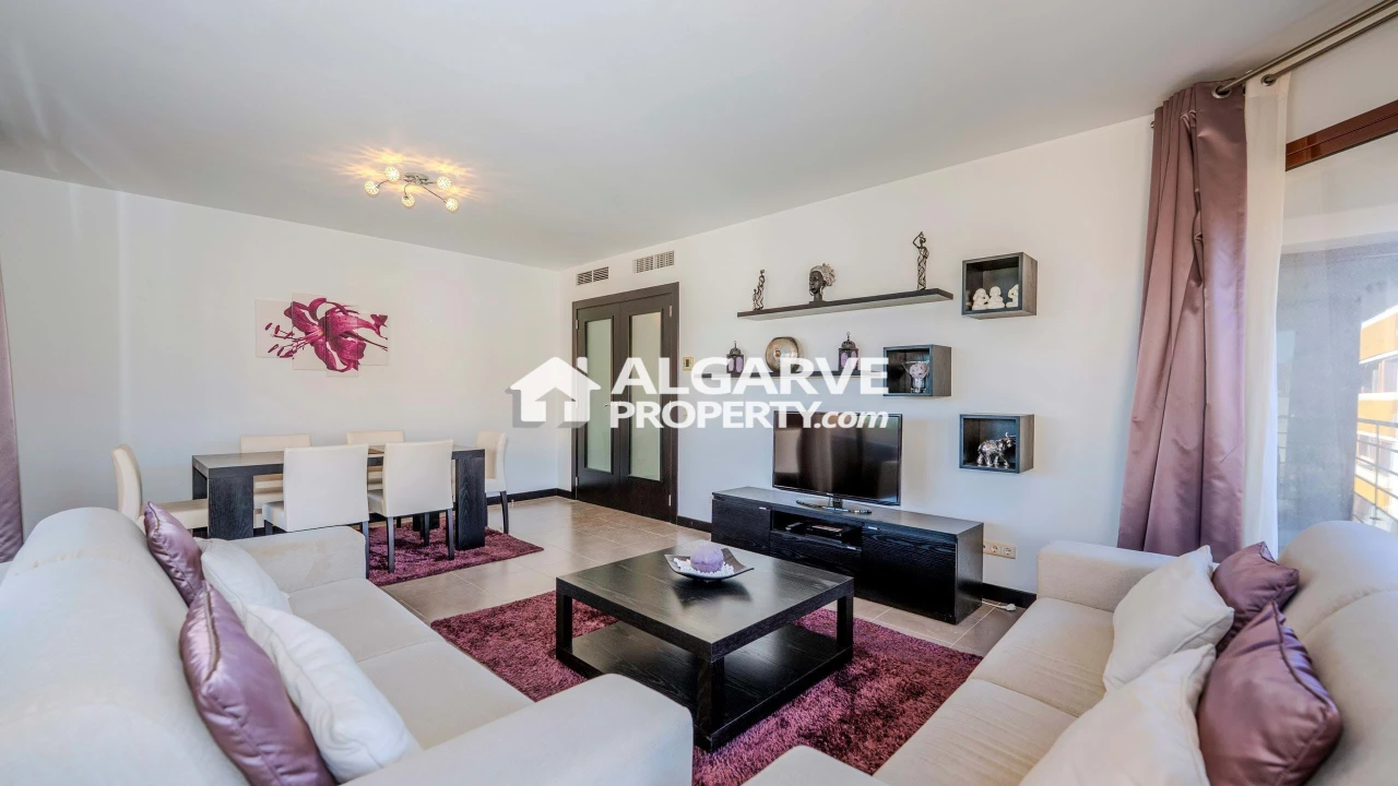 Apartamento T2 para Venda em Quarteira Foto 14