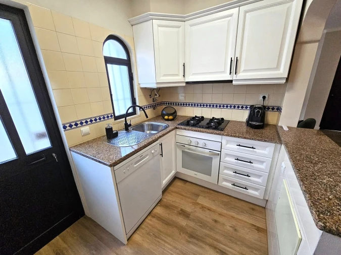 Apartamento T2 para Venda em Alvor Foto 9