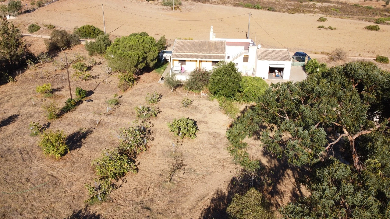 Quinta T3 para Venda em Mexilhoeira Grande Foto 3