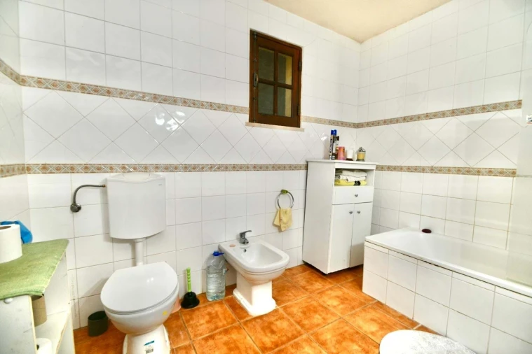 Quinta T3 para Venda em Mexilhoeira Grande Foto 32