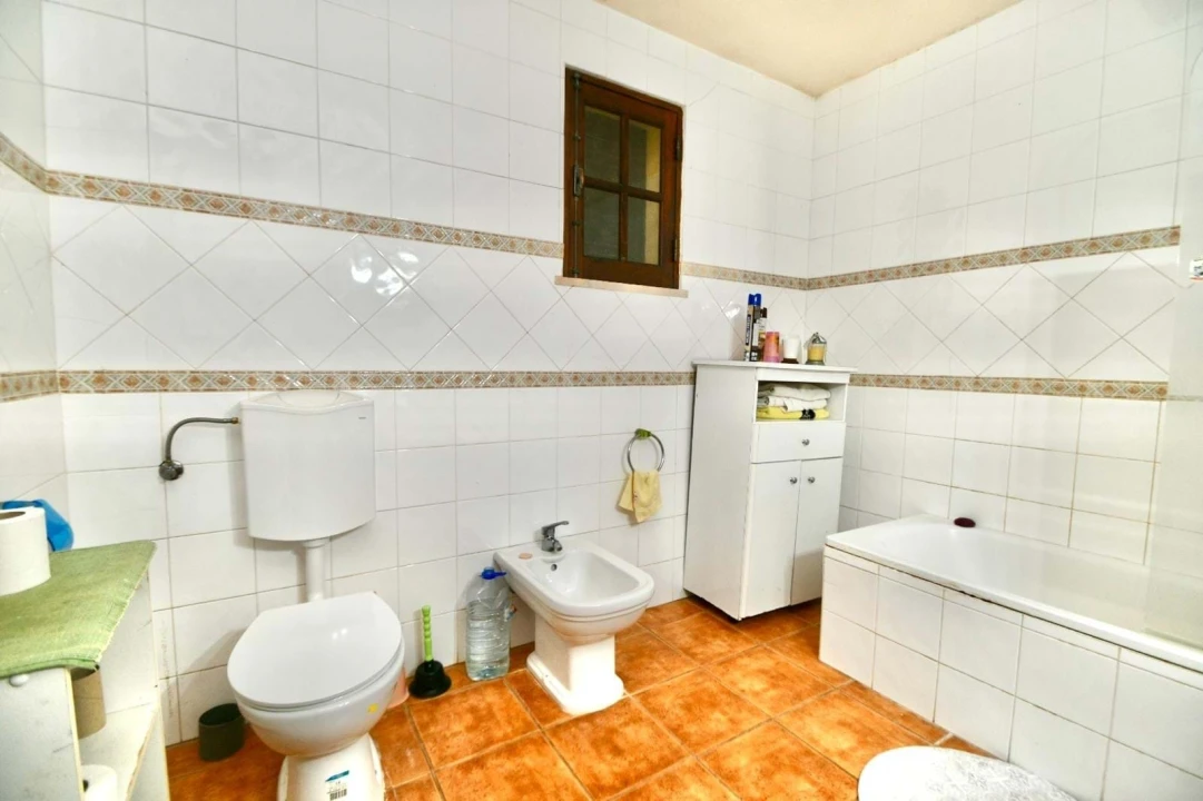 Quinta T3 para Venda em Mexilhoeira Grande Foto 32