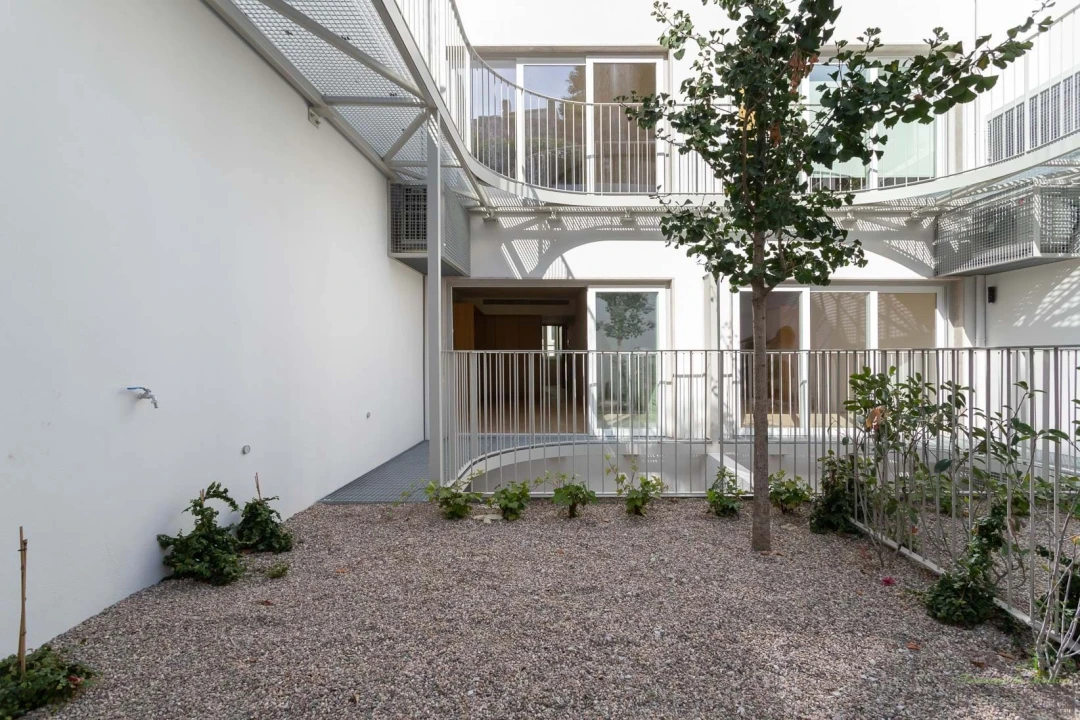 Apartamento T1 para Venda em Santo António Foto 4