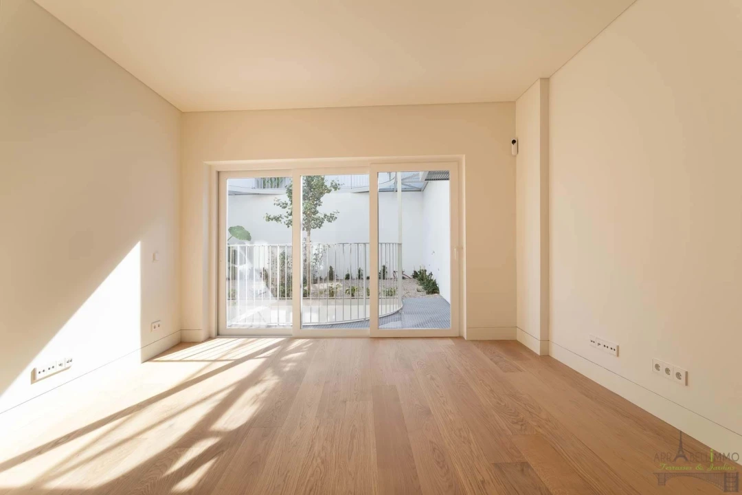 Apartamento T1 para Venda em Santo António Foto 9