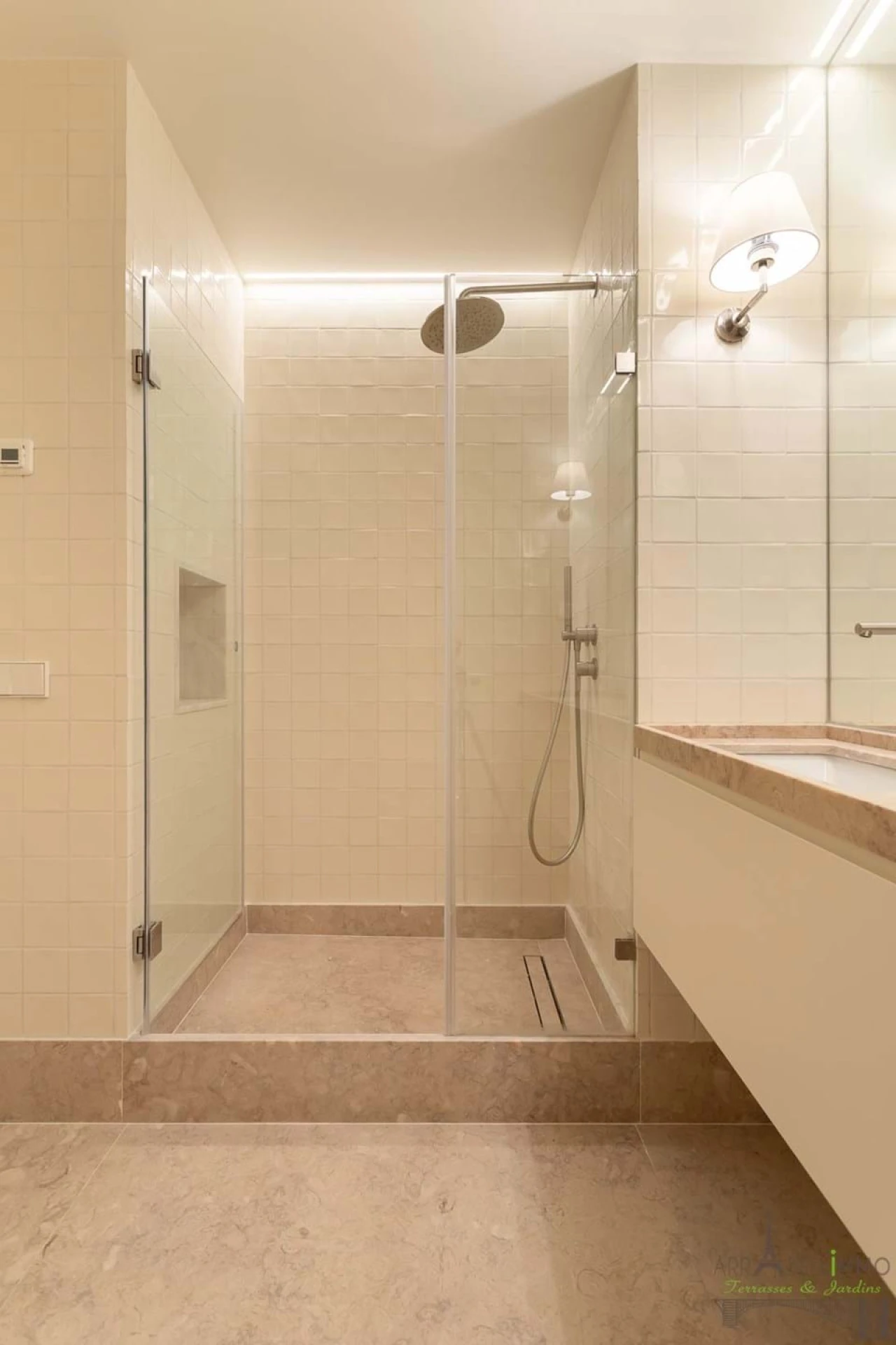 Apartamento T1 para Venda em Santo António Foto 23