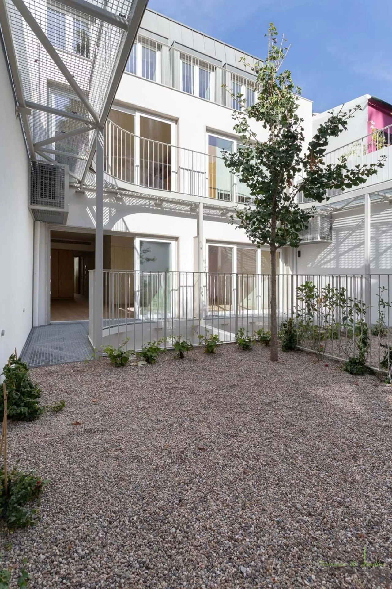 Apartamento T1 para Venda em Santo António Foto 6