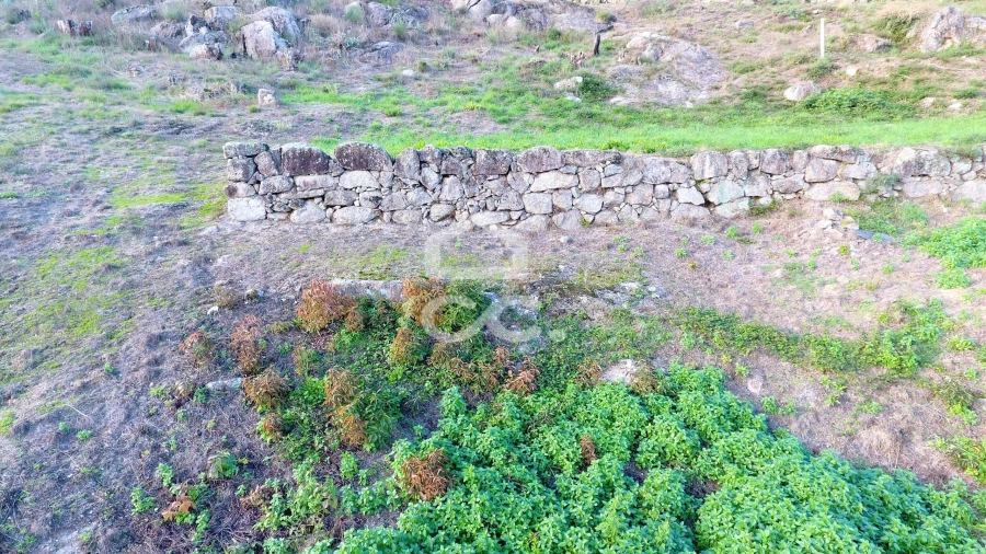Terreno para Venda em Baltar Foto 2
