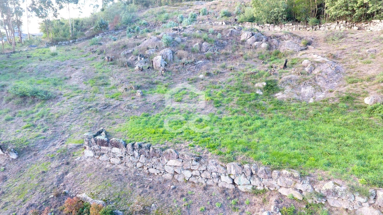 Terreno para Venda em Baltar Foto 15