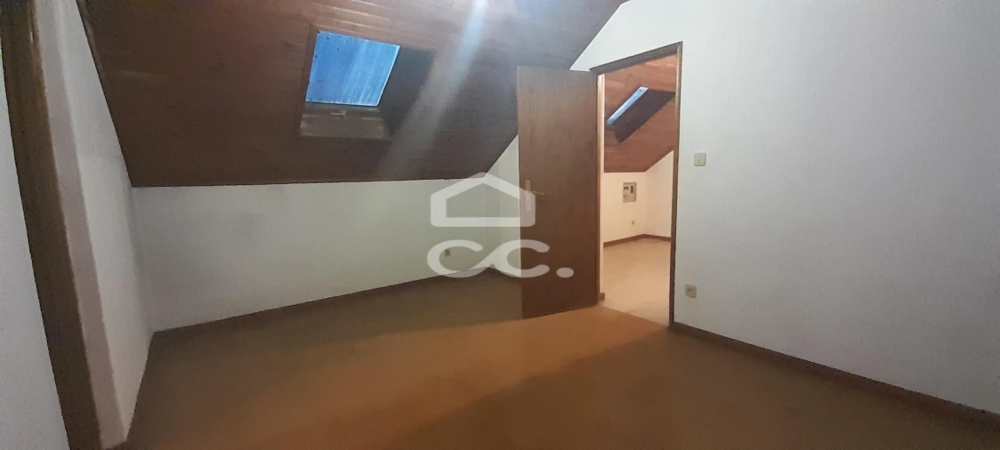 Moradia T6 para Venda em Telões Foto 25