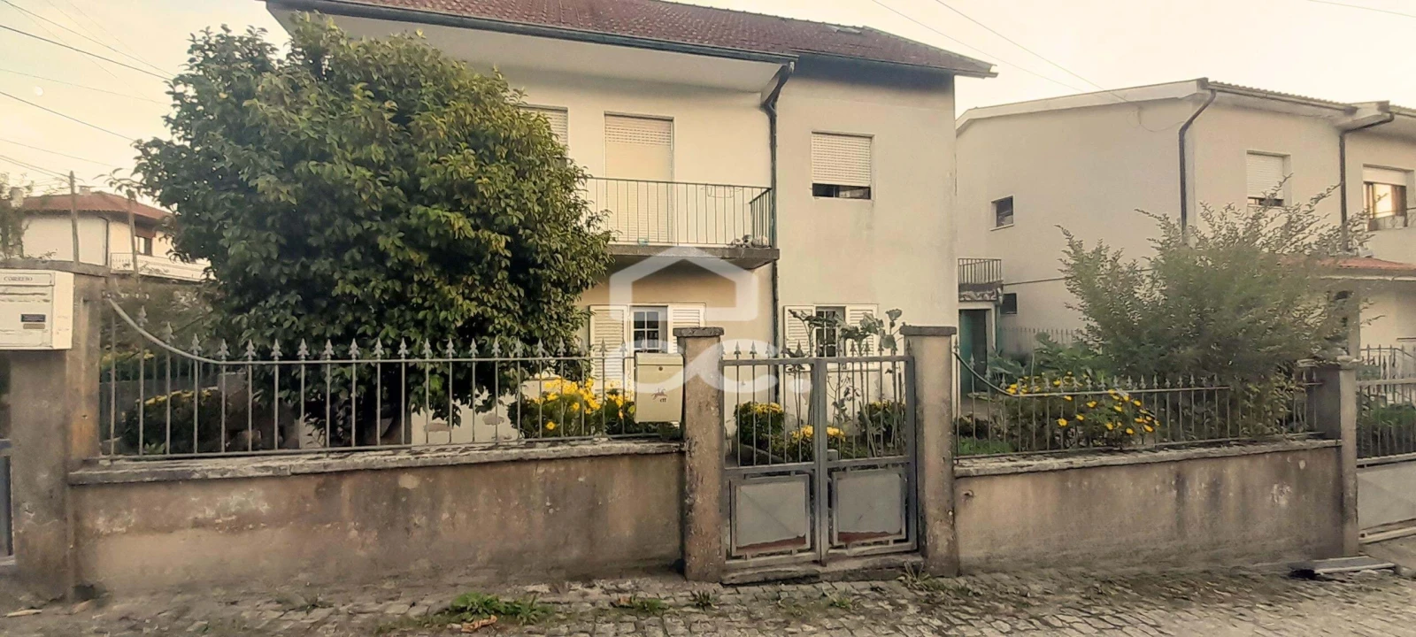 Moradia T6 para Venda em Telões Foto 3