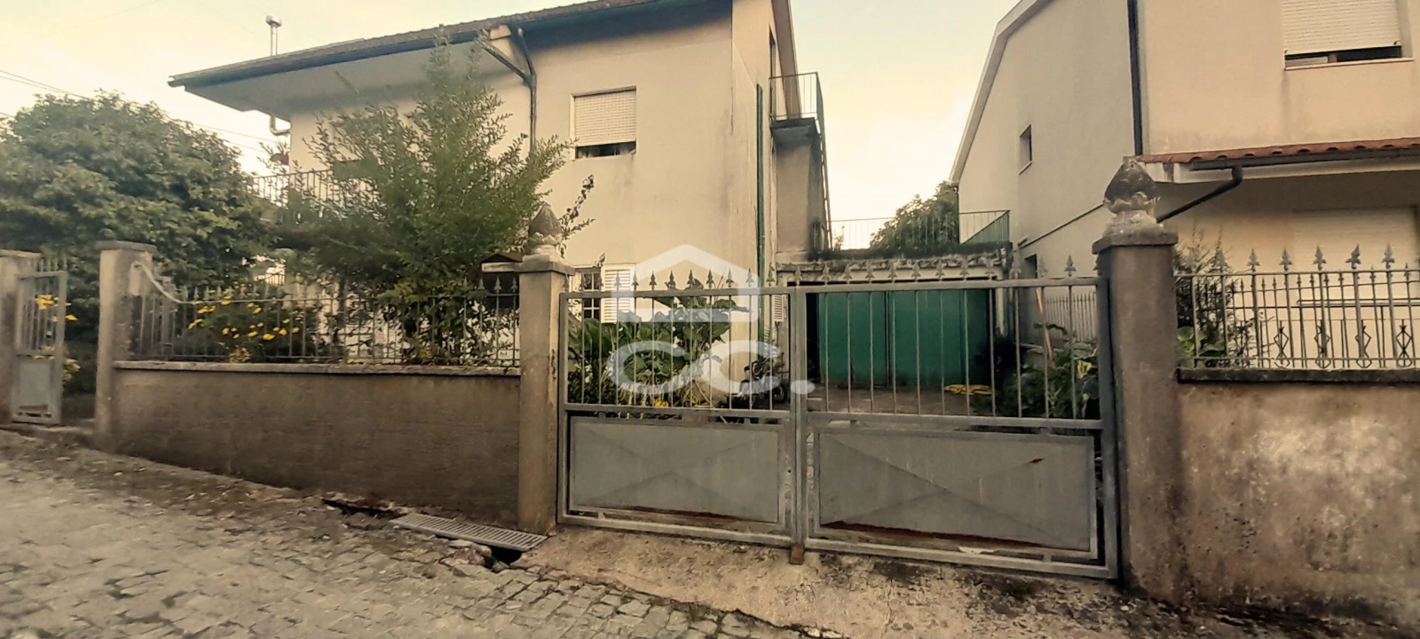 Moradia T6 para Venda em Telões Foto 1