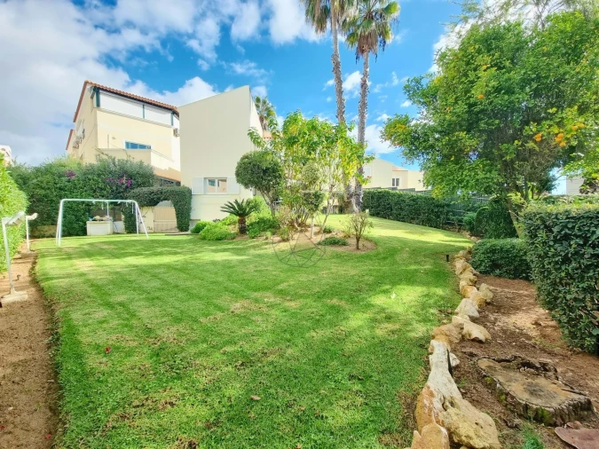 Moradia T3 para Arrendamento em Alvor Foto 18