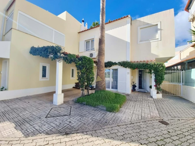 Moradia T3 para Arrendamento em Alvor Foto 37