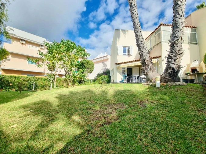 Moradia T3 para Arrendamento em Alvor Foto 1