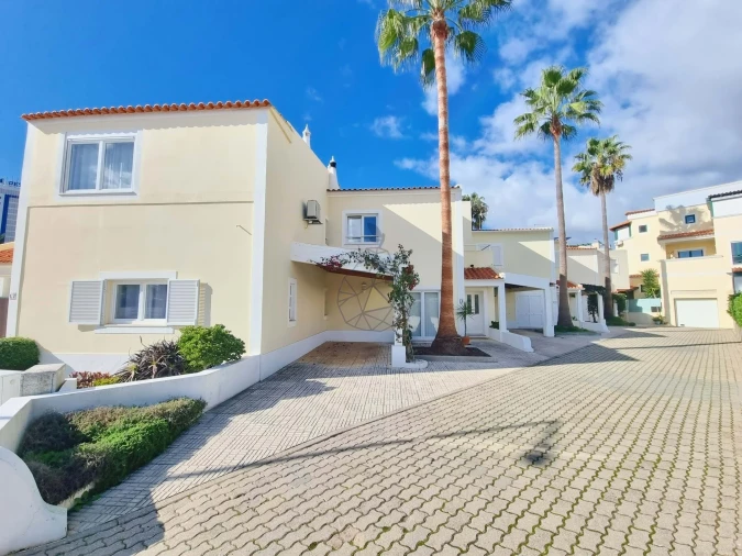 Moradia T3 para Arrendamento em Alvor Foto 35