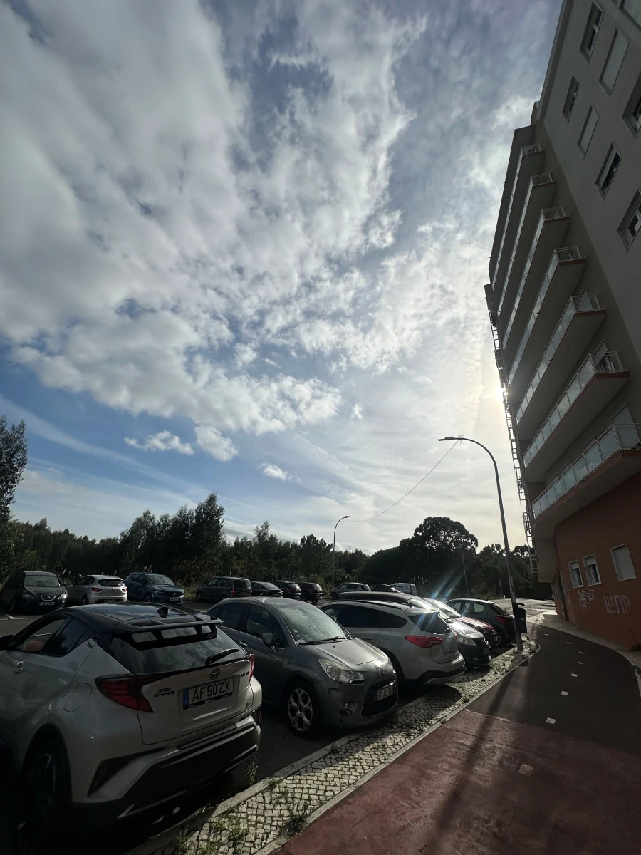 Apartamento T3 para Venda em Rio de Mouro Foto 3