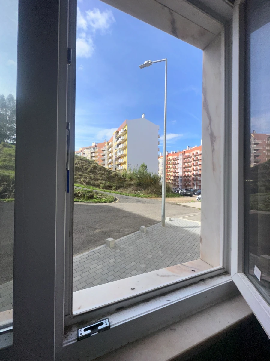 Apartamento T3 para Venda em Rio de Mouro Foto 17