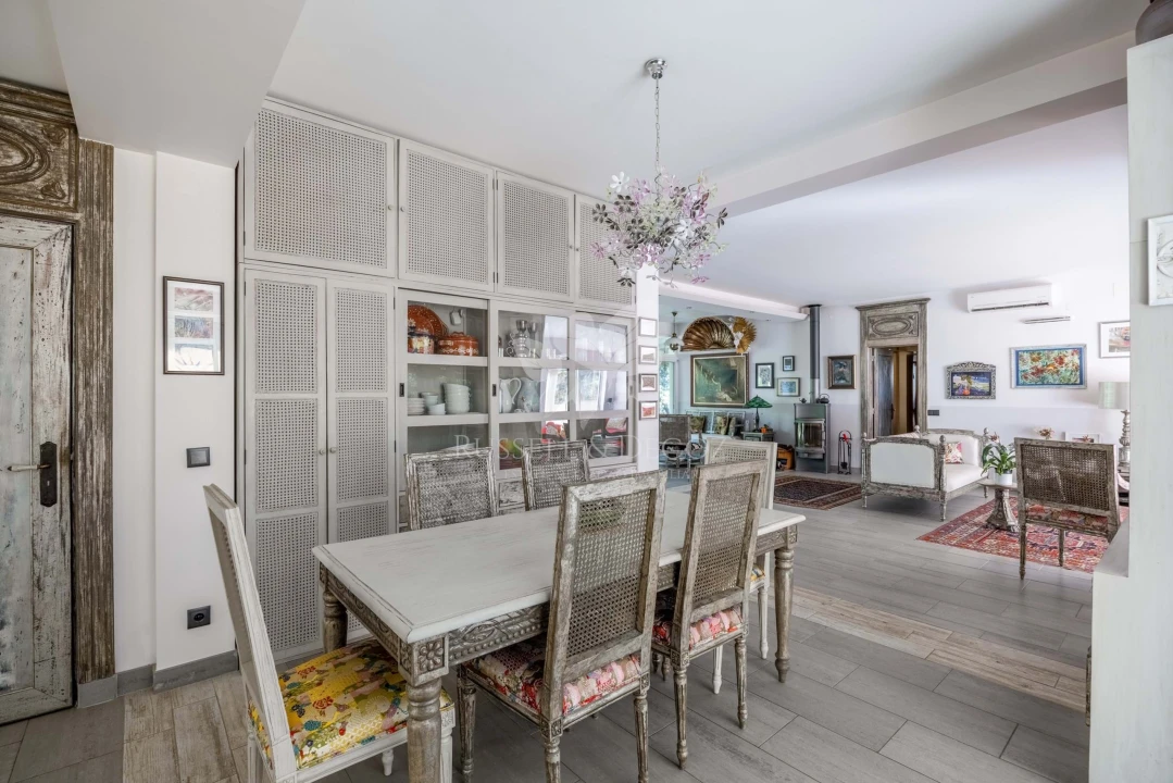 Moradia T4 para Venda em Olhão Foto 14