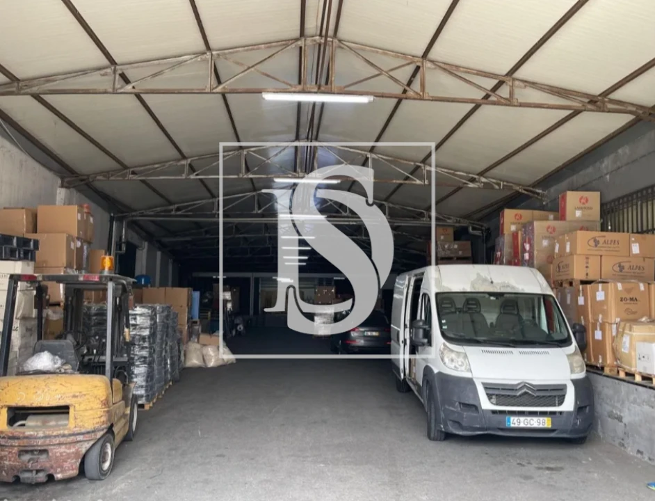 Armazém para Venda em Moreira Foto 16