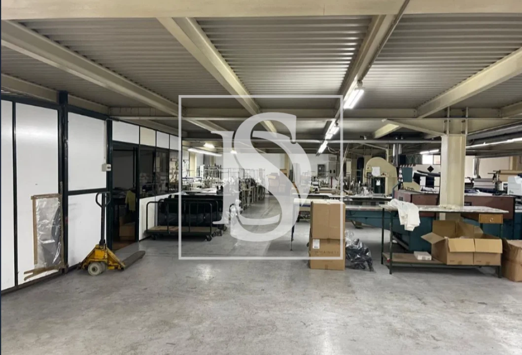 Armazém para Venda em Moreira Foto 8